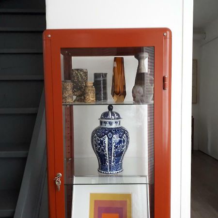 Tiny Monumental House In Down Town Leiden Apartment Exterior photo